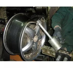 Восстановление и ремонт колесных дисков в Киеве