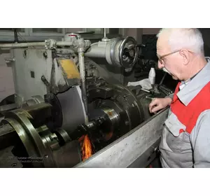 Шліфування колінчастих валів Шліфування колінчастих валів